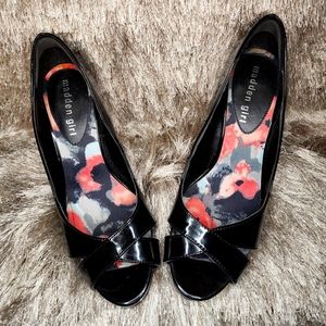 Steve Madden, Madden Girl Collection Black Pumps